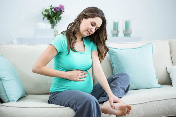 Ból kończyn w ciąży - jak sobie z tym poradzić?